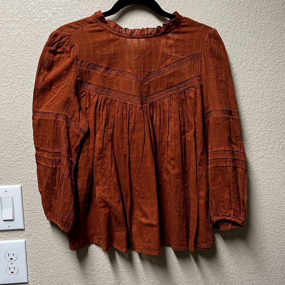 Universal Thread lace blouse